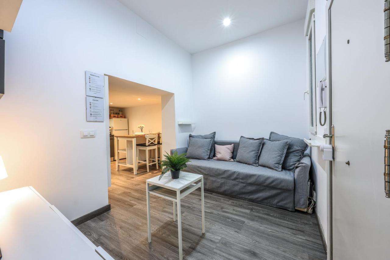 Discover Madrid From Our Cozy Studio Exterior foto