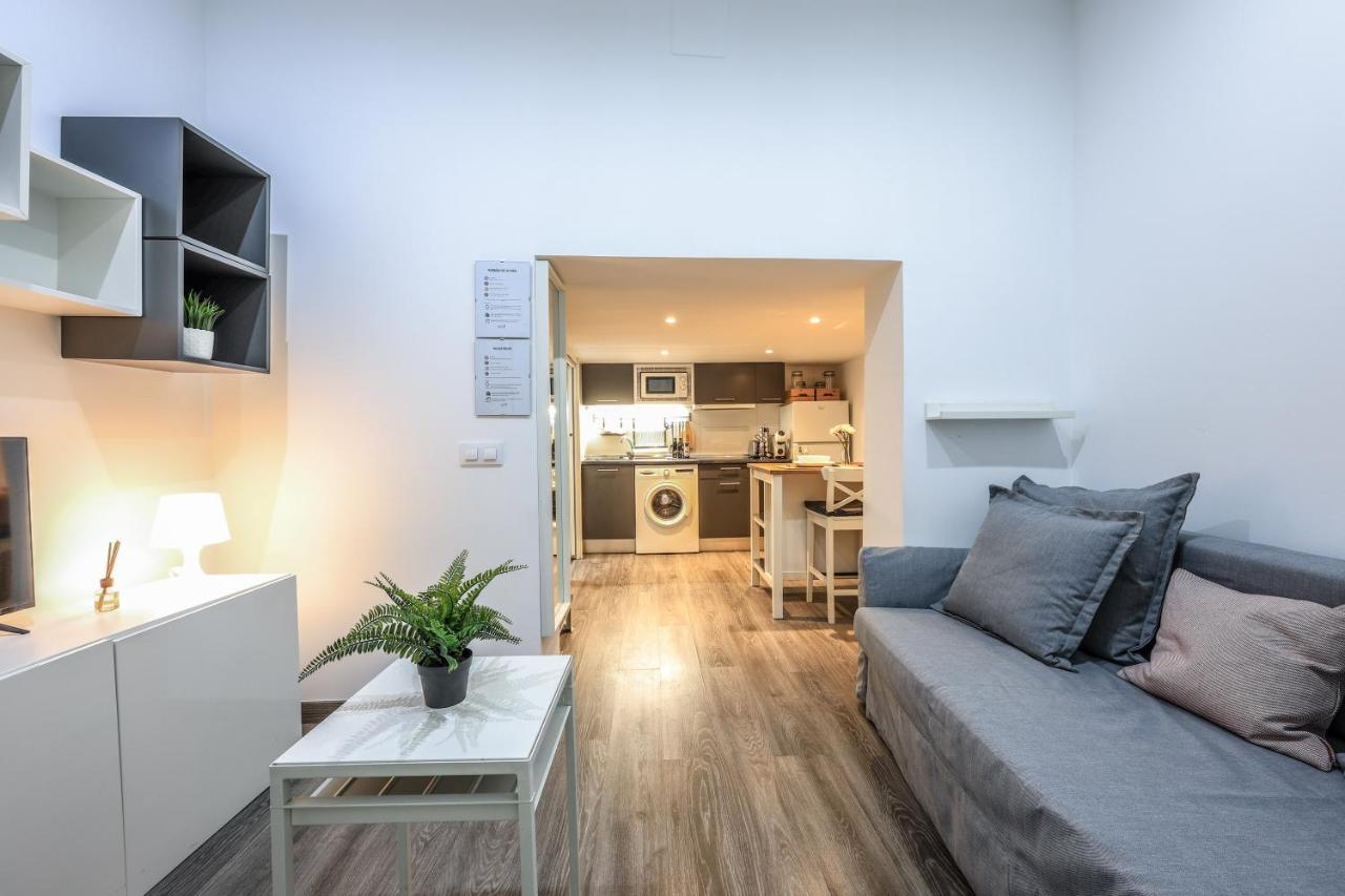 Discover Madrid From Our Cozy Studio Exterior foto
